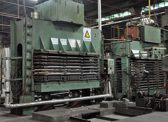 Sanatsal Ahşap Finer Santos Rosewood İnsan Yapımı Finer Yaprak 2050-3200mm Müzik Enstrümanı için Çin Fabrikası