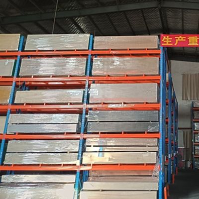 Otel Dekorasyonu İçin Yeniden Oluşturulmuş Ahşap Kaplama Yeni Tasarım Anka Kuşu Kuyruğu Figürü Obs-L8281n/858n Kırmızı Renk 0.45mm