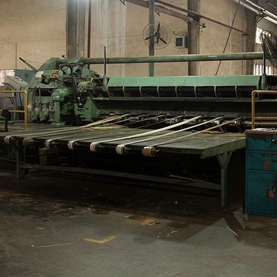 Avrupa Doğal Figürlü Çınar Ahşap Kaplama Çeyrek Kesim Düz Tahıl Kalınlığı 0.5mm Boyama Ve Dolap İçin