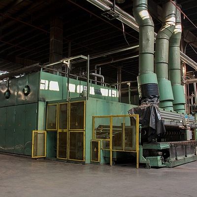 Katı ahşap Amerikan Elm Yaprakları Çeyreği Kesilmiş Taç Tanesi Doğal Renk Kapı Yüzü 3200mm Yukarı