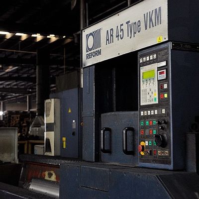 Afrika Doğal Sapelli Ahşap Kaplama Piyanolar ve Mobilya Yüzleri İçin Egzotik Tahıl Pommele