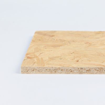 Radiata Pine Oriented Strand Board 18mm OSB3 Ahşap Yapı Yapısı için Luli Ahşap