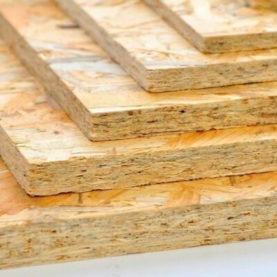 Oriyantlı Strand Board OSB2 Radiata Pine ile Üç Katman 2745mm Uzunluklu Yük Taşımalı Panel
