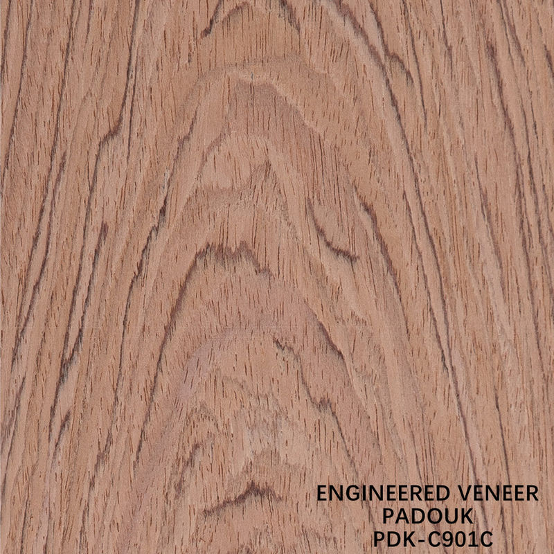 Yeniden Yapılandırılmış Ahşap Kaplama Gül Ağacı Taç Kesim Kırmızı Renk Uzunluk 2200-3100mm İç Kapılar İçin Çin Fabrikası PDK-199C / 901C